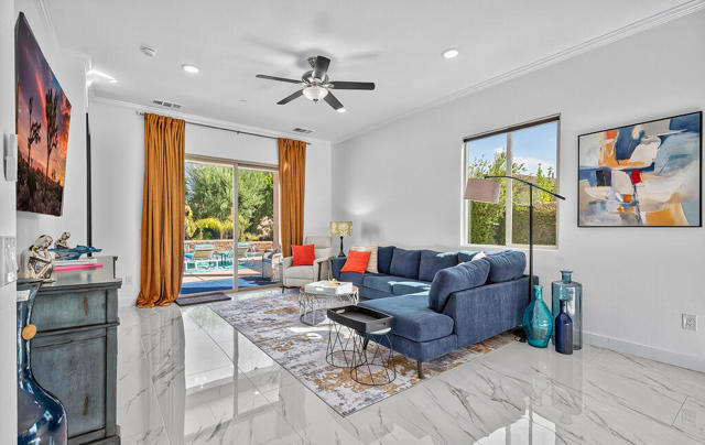 39205 Calle Popoca, Indio CA: https://media.crmls.org/mediaz/ff3d5092-07bb-43be-ba35-317e589e3584.jpg