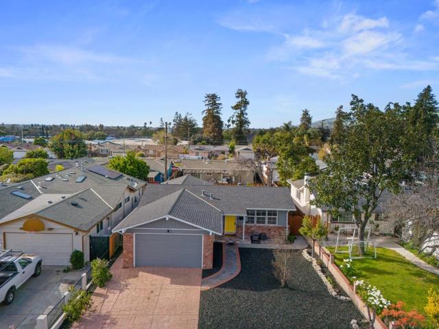 3297 Mount Wilson Drive, San Jose CA: https://media.crmls.org/mediaz/ff3da4d3-c73c-432b-9491-e4a79a630f53.jpg