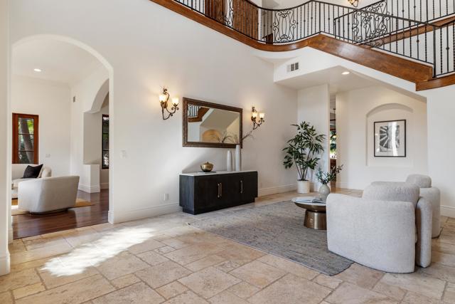 Detail Gallery Image 6 of 38 For 5560 Meadows Del Mar, San Diego,  CA 92130 - 6 Beds | 6/1 Baths