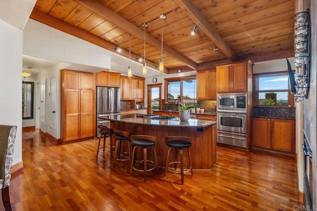 Detail Gallery Image 17 of 53 For 2195 Basswood Ave, Carlsbad,  CA 92008 - 3 Beds | 3/1 Baths