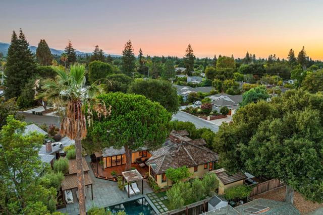 1683 Dalehurst Avenue, Los Altos CA: https://media.crmls.org/mediaz/ff3e7450-6e3a-4201-93db-78a9e92cc5c4.jpg
