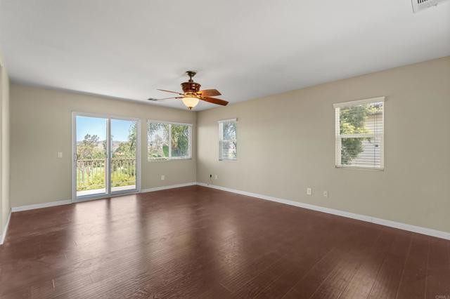 1049 Boulder, Oceanside CA: https://media.crmls.org/mediaz/ff3e86ea-edc1-4f60-bff0-d7087ac6e7d7.jpg