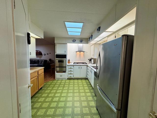 14 Driftwood Trail, Half Moon Bay CA: https://media.crmls.org/mediaz/ff3e8783-c29e-4c55-b720-97309f043d5d.jpg