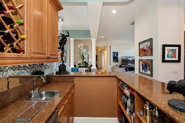 50 Toscana Way E, Rancho Mirage, CA 92270