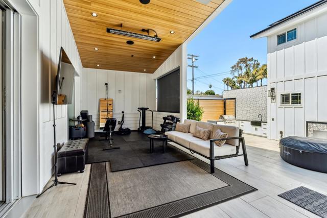 Detail Gallery Image 35 of 46 For 4230 Orchard Ave, San Diego,  CA 92107 - 4 Beds | 4/1 Baths