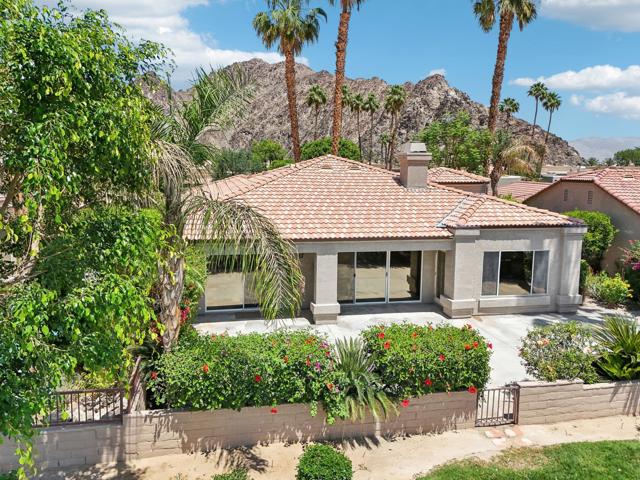 48509 ViA Encanto, La Quinta CA: https://media.crmls.org/mediaz/ff421c32-9c41-4129-8877-ea322826cd3d.jpg