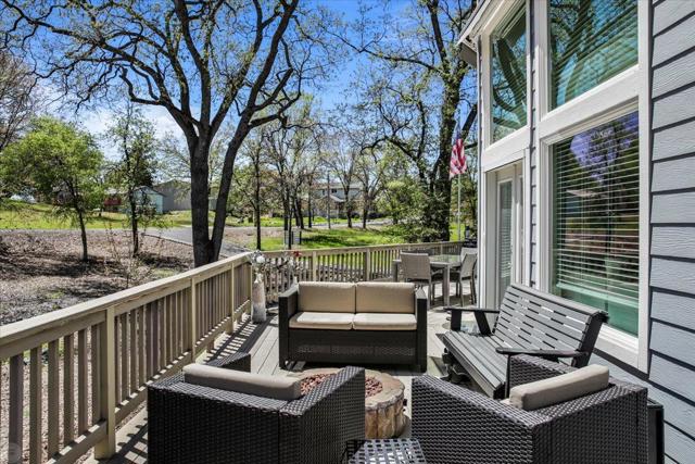 20944 Woodside Way, Groveland CA: https://media.crmls.org/mediaz/ff42589c-9c6c-4263-9777-8b7b7694fc62.jpg