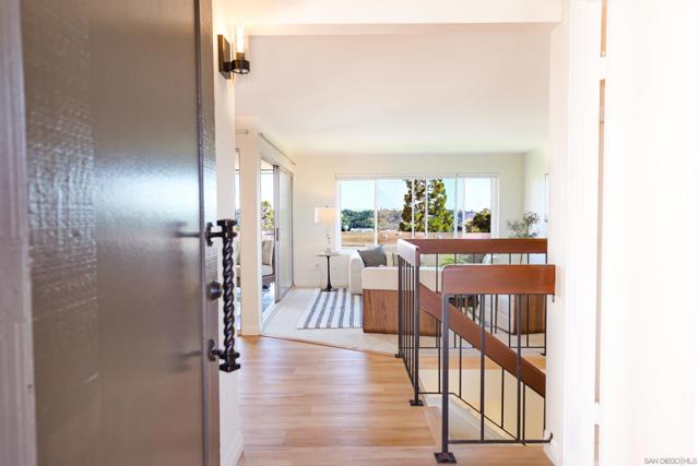 6321 Caminito Luisito, San Diego CA: https://media.crmls.org/mediaz/ff42606d-40b2-4510-911d-248718ca6611.jpg