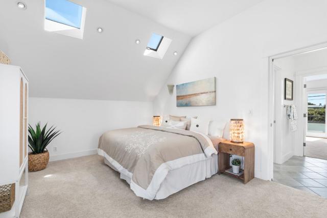 910 Pelton Avenue, Santa Cruz CA: https://media.crmls.org/mediaz/ff42a8ef-8a1b-493d-85b6-846418b90dcd.jpg