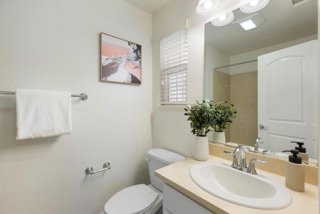 211 Okeefe Way, Mountain View CA: https://media.crmls.org/mediaz/ff42e66a-1d27-49ab-ae1a-90c6fa6643b3.jpg