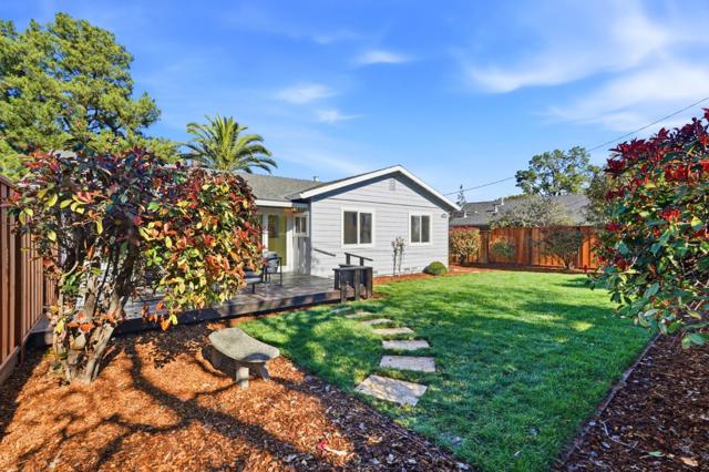 19990 Pear Tree Lane, Cupertino CA: https://media.crmls.org/mediaz/ff433e18-5b66-45b3-8711-f8fd78cdfe37.jpg