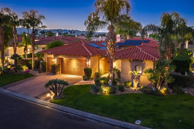 261 Loch Lomond Road, Rancho Mirage CA: https://media.crmls.org/mediaz/ff442c20-e89c-456a-a0e1-fecf32df64b8.jpg