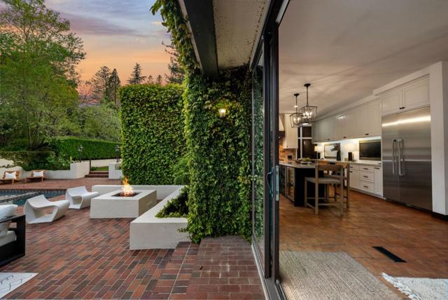 110 New Place Road, Hillsborough CA: https://media.crmls.org/mediaz/ff443822-0565-4233-97eb-b1ba73f0d01b.jpg