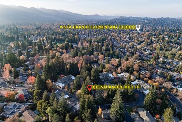 438 Sycamore Hill Drive, Danville CA: https://media.crmls.org/mediaz/ff44a043-1e33-4466-90c4-0ec006543917.jpg