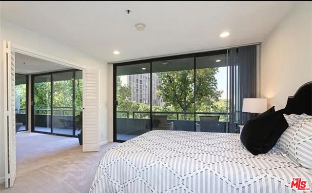 880 1st Street, Los Angeles, California 90012, 2 Bedrooms Bedrooms, ,2 BathroomsBathrooms,Condominium,For Sale,1st,24431939