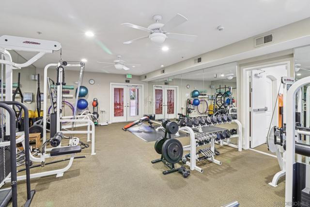 1501 India St, San Diego CA: https://media.crmls.org/mediaz/ff45f9d6-2b06-4481-8589-9b5db229afa2.jpg