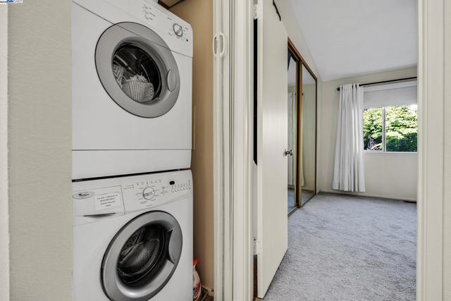 2719 Oak Rd, Walnut Creek CA: https://media.crmls.org/mediaz/ff464f7d-7577-491a-ba63-9dc533d71605.jpg