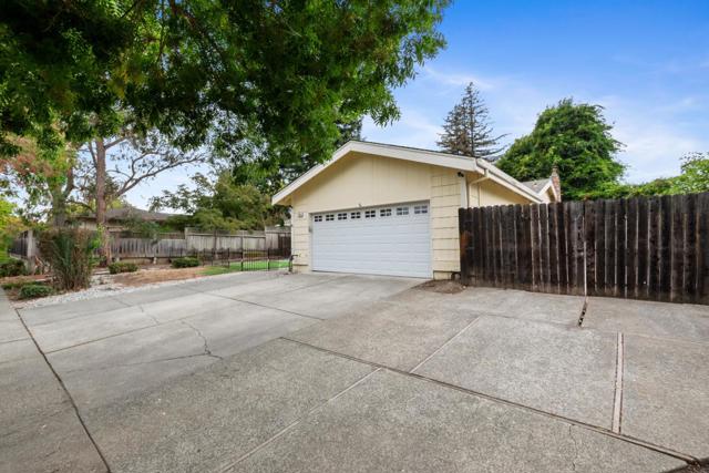 1091 Century Drive, Napa CA: https://media.crmls.org/mediaz/ff47defb-2cef-48fc-b5d7-e2d6181ef214.jpg