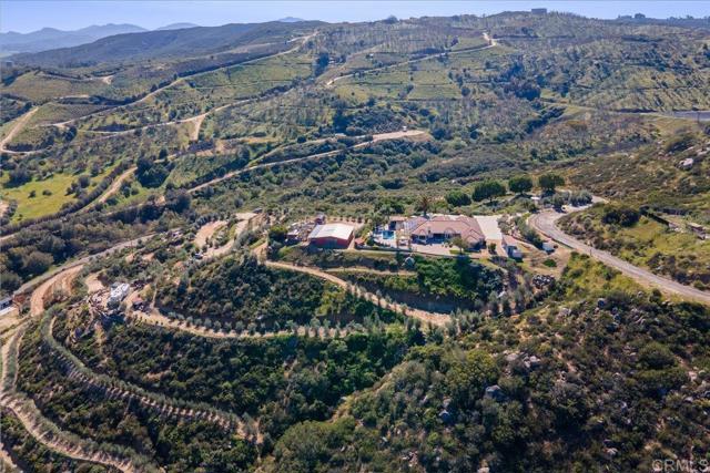 Detail Gallery Image 4 of 66 For 19270 Horizon View Dr., Ramona,  CA 92065 - 4 Beds | 4/2 Baths