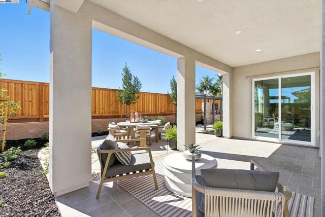 1685 Arione Street, Brentwood CA: https://media.crmls.org/mediaz/ff47e284-ae39-49d7-9db0-eb7ade66f7ff.jpg