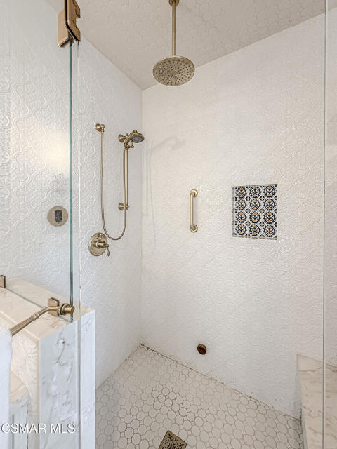 4255 Saddlecrest Lane, Westlake Village CA: https://media.crmls.org/mediaz/ff484e7d-8f92-495d-848f-4c1c8c3c625a.jpg