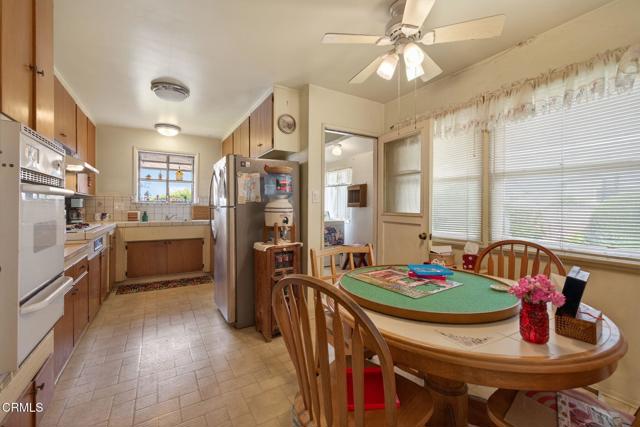 Detail Gallery Image 4 of 13 For 3638 S B St, Oxnard,  CA 93033 - 4 Beds | 2 Baths