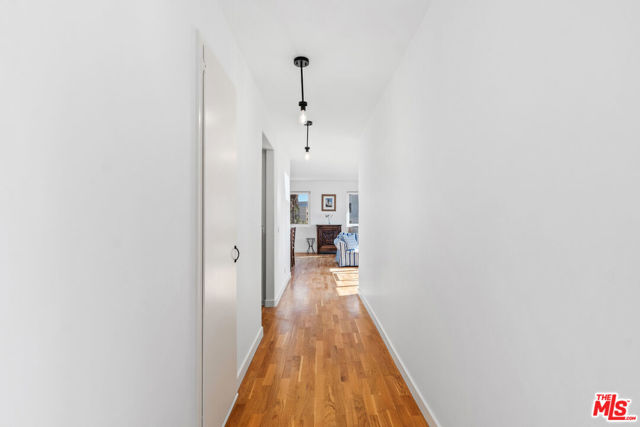 409 Arenoso Lane, San Clemente CA: https://media.crmls.org/mediaz/ff491bba-3336-4300-bebb-85446484fc7b.jpg