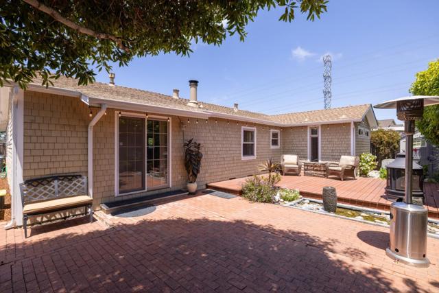 10 Boronda Way, Del Rey Oaks CA: https://media.crmls.org/mediaz/ff49a199-b1d4-409d-b89a-851af707d565.jpg