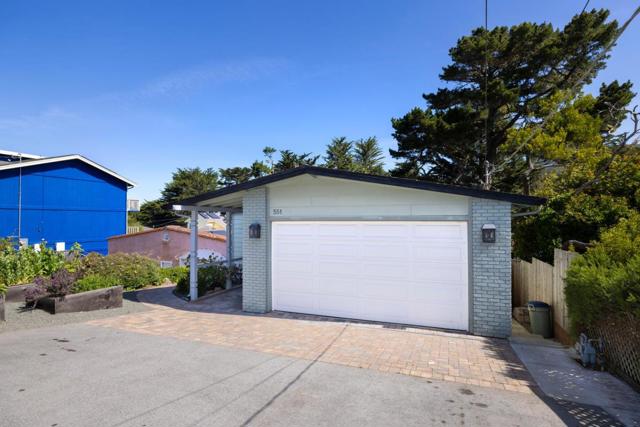 551 4th Street, Montara CA: https://media.crmls.org/mediaz/ff49bdaf-50f0-4b17-b568-eef0b88c08d3.jpg