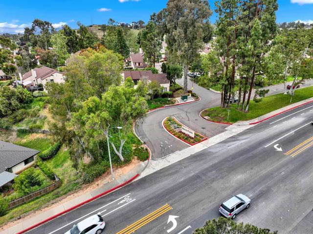 3069 Plaza Natalia, Bonita CA: https://media.crmls.org/mediaz/ff4aaaa1-996e-4514-9e44-9669d03d186b.jpg