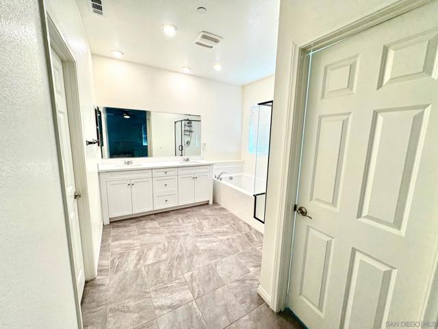 32757 Marin fields, Winchester CA: https://media.crmls.org/mediaz/ff4b4c16-3ff3-4f27-8d8e-5e8dcc22eb44.jpg