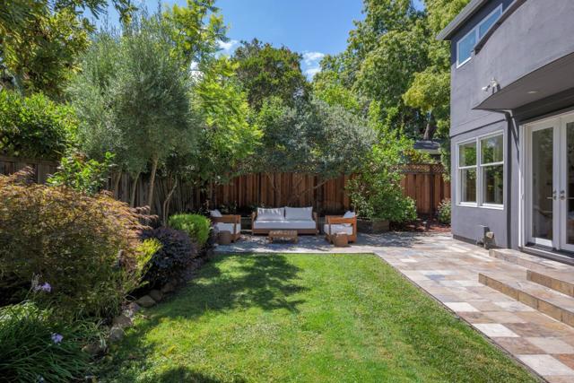 2051 Gordon Avenue, Menlo Park CA: https://media.crmls.org/mediaz/ff4c16fe-f8a5-43c2-b3fb-26aad86458c4.jpg