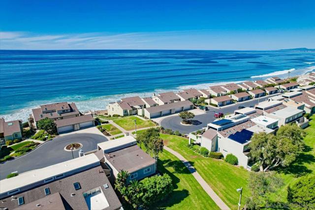 1802 Parliament Rd, Encinitas, California 92024, 3 Bedrooms Bedrooms, ,3 BathroomsBathrooms,Townhouse,For Sale,Parliament Rd,250017152SD