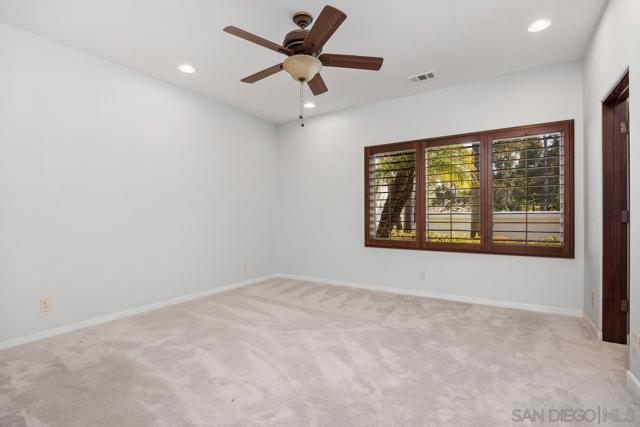 528 Flores de Oro, Rancho Santa Fe CA: https://media.crmls.org/mediaz/ff4d6167-7f98-431b-bf6f-d17f6c812902.jpg