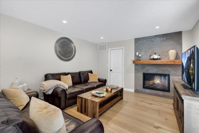 670 Roble Drive, Morgan Hill CA: https://media.crmls.org/mediaz/ff4e41be-0c6c-4975-ae94-d83178015d41.jpg