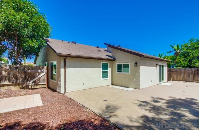 13113 Calle De Las Rosas, San Diego CA: https://media.crmls.org/mediaz/ff4ed590-4037-4b96-9edc-3b790100b1f3.jpg