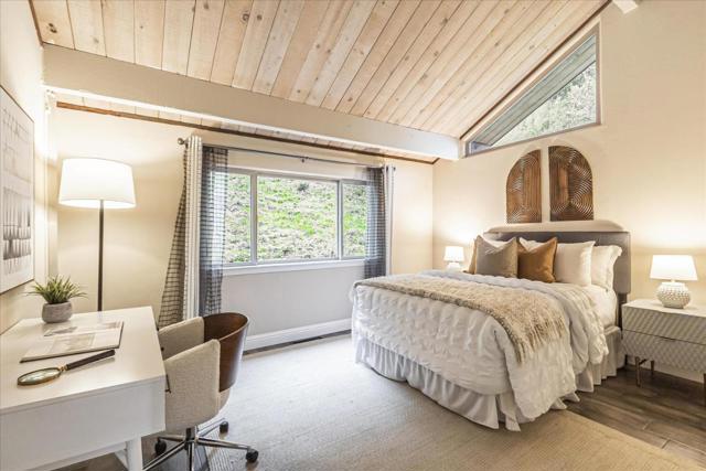 19233 Mountain Way, Los Gatos CA: https://media.crmls.org/mediaz/ff4f3bfd-c562-43b0-9db1-dc017648dc15.jpg