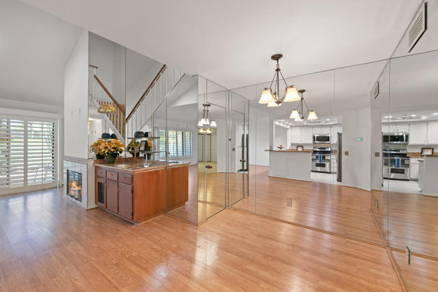 41629 Woodhaven W Drive, Palm Desert CA: https://media.crmls.org/mediaz/ff4ffc0d-1c7d-4116-bf4a-cef3526ff71d.jpg