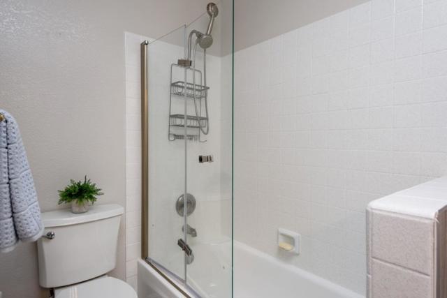 1638 Via Laguna, San Mateo CA: https://media.crmls.org/mediaz/ff50f512-d709-44dd-99c6-c11b066de673.jpg