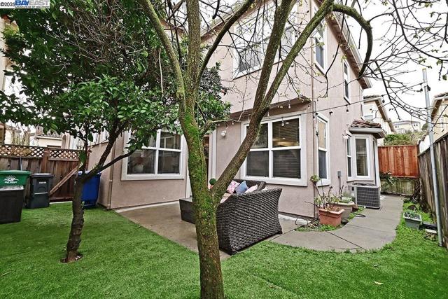 10 Almond Orchard Ln, San Ramon CA: https://media.crmls.org/mediaz/ff522911-4a67-477f-be59-58d7fc32cbf5.jpg