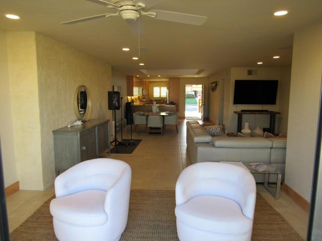 48440 Racquet Lane, Palm Desert CA: https://media.crmls.org/mediaz/ff535429-0f00-4e7c-bb2a-e13410a36ad6.jpg