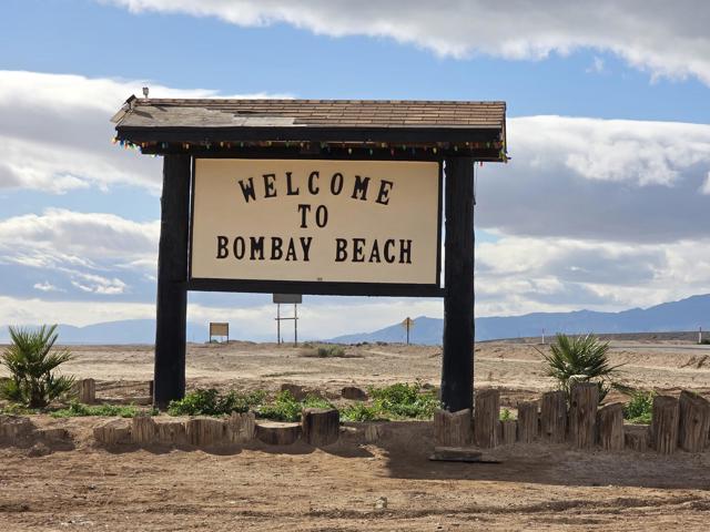 9563 &9561 Aisle Of Palms, Bombay Beach CA: https://media.crmls.org/mediaz/ff5367a9-4ba9-4d5b-a9fd-115d81ca960c.jpg