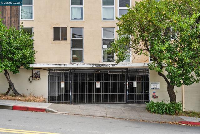 2 Panoramic Way, Berkeley CA: https://media.crmls.org/mediaz/ff53c2f9-e950-4595-90b4-ef8414ba14af.jpg