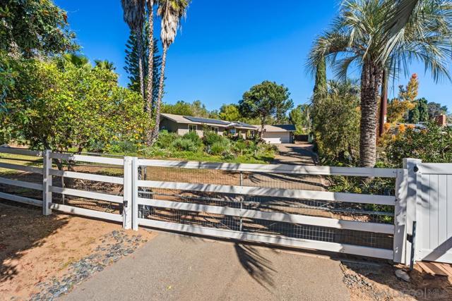 Image 4 of 32 For 14118 Ipava Dr