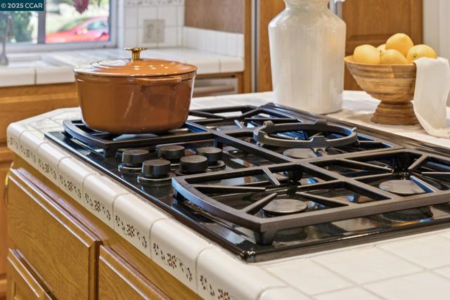 788 Woodwind Place, Walnut Creek CA: https://media.crmls.org/mediaz/ff55217c-4f91-42ee-82c0-bfebb4abe327.jpg