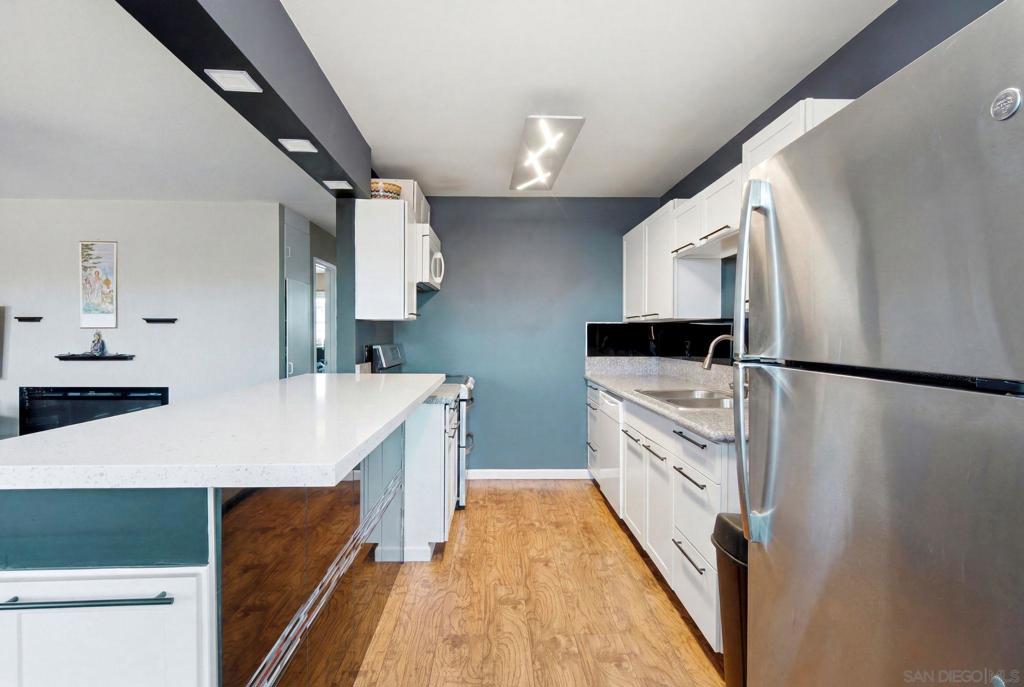 3870 37th St - photo 2