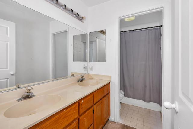 1928 Davis Drive, Los Banos CA: https://media.crmls.org/mediaz/ff55ebe0-76e9-4c30-b4b7-8adba28892fa.jpg