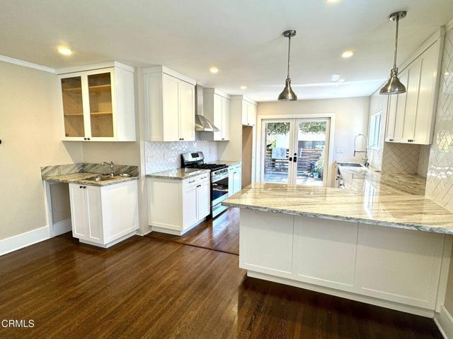 2106 Yosemite Drive, Los Angeles CA: https://media.crmls.org/mediaz/ff58d1e3-fdd3-417b-8352-45fa48cec20a.jpg