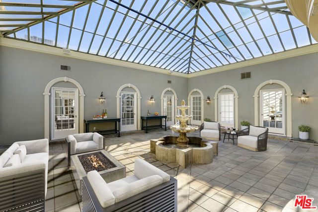 803 N Rexford Drive, Beverly Hills CA: https://media.crmls.org/mediaz/ff5af2f1-d0b1-4e7f-877c-8f0860d023bb.jpg