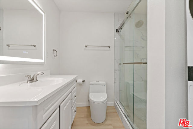 23906 1/2 Darbun Drive, Newhall CA: https://media.crmls.org/mediaz/ff5be9a4-dfce-42ef-bfd9-4d27d754797c.jpg